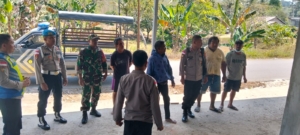Babinsa Koramil 01/Loli Patroli Bersama Polsek Jelang Natal