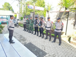 Kodim 1614/Dompu Terdepan Jaga Keamanan Ibadah Natal 2025 di Dompu