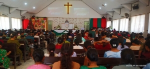 Babinsa Koramil 1627-03/Batutua Amankan Ibadah Perayaan Natal di Gereja Paulus Busalangga