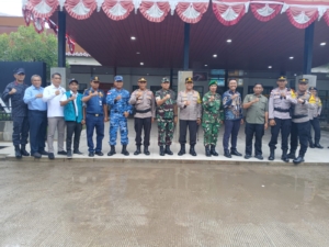 Pengamanan Natal Pelabuhan Tenau Dipantau Forkopimda