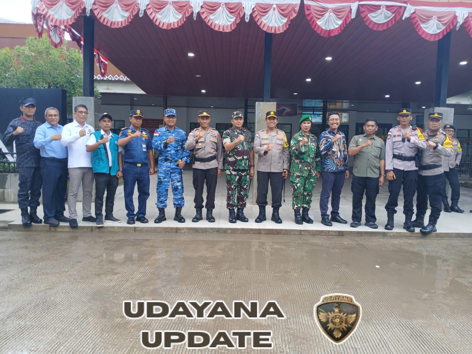 Pengamanan Natal Pelabuhan Tenau Dipantau Forkopimda