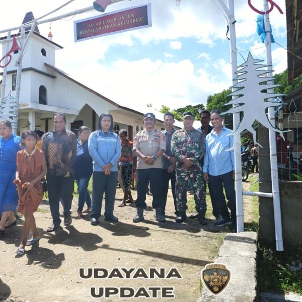 Babinsa Koramil 05/Waingapu Amankan Ibadah Natal di Gereja Katolik St. Elisabet Lambanapu