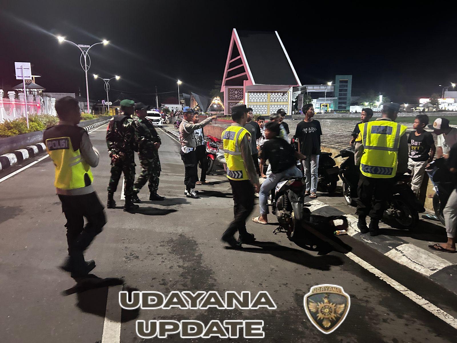 Jaga Kondusivitas Wilayah, Patroli Gabungan TNI–Polri Digelar di Kecamatan Taliwang