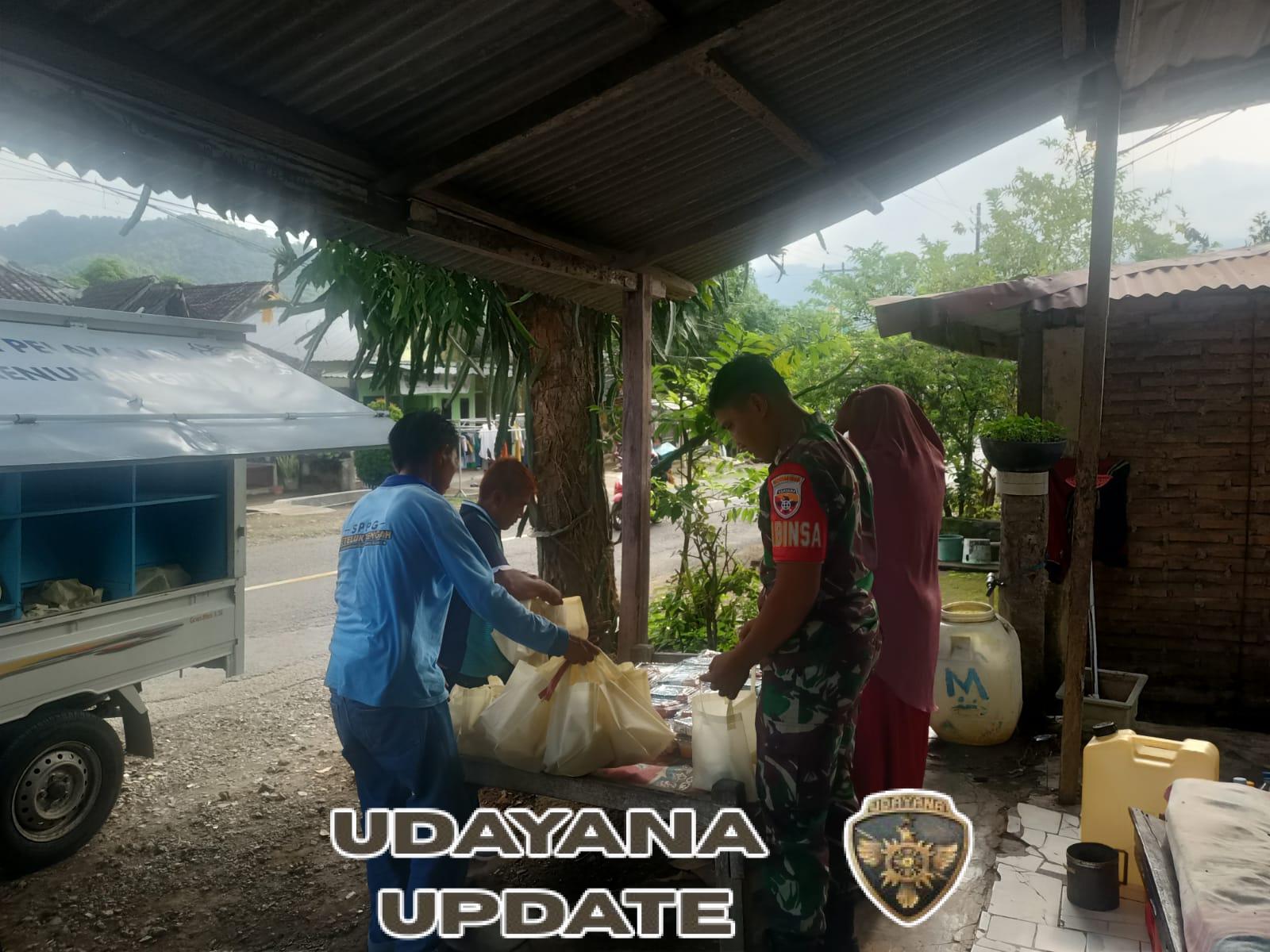 Babinsa Koramil Seteluk Dampingi Program Makan Bergizi Gratis di Posyandu Pemongkok