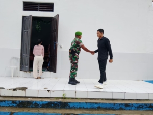 Koramil 1627-03/Batutua Amankan Ibadah Jemaat Gereja Talitakumi Nggauk di Rote Barat Daya