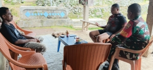 Hadir di Tengah Warga, Babinsa Wiwipemo Perkuat Keamanan dan Ketertiban Desa