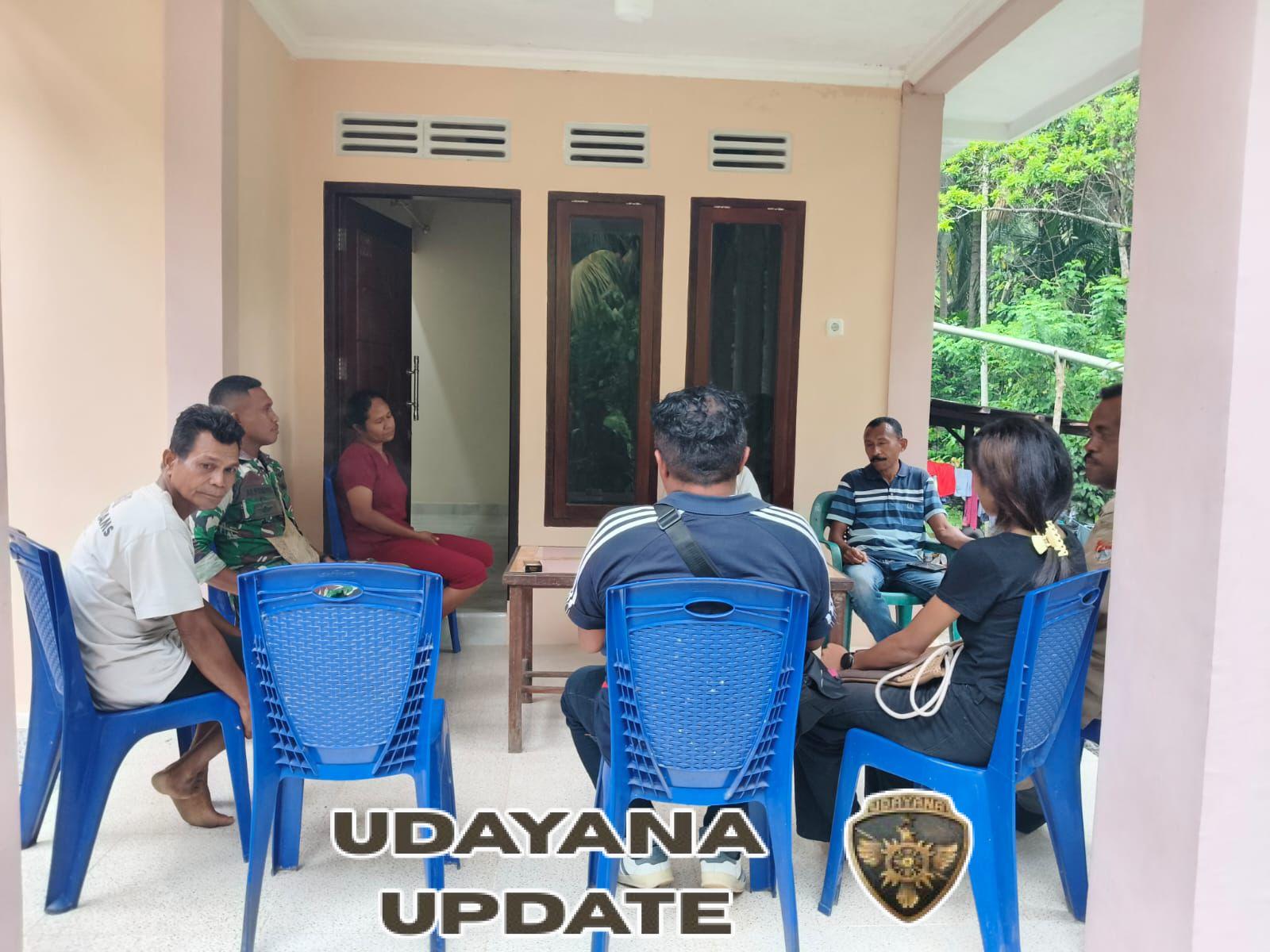 Pererat Silaturahmi, Babinsa Kodim 1603/Sikka Gelar Komsos di Wilayah Binaan