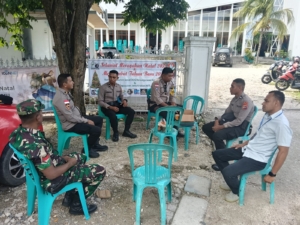 Babinsa Koramil Kupang Jaga Ibadah Natal Aman