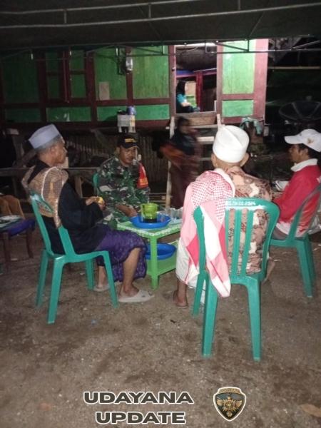 Sertu Budiman Ajak Warga Dusun Doro Kabibi Kongkow dan Patroli Keamanan