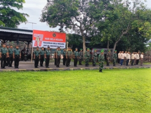 Kasdim 1614/Dompu Pimpin Upacara Bendera Mingguan di Makodim