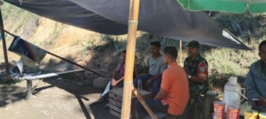 Hadir di Tengah Warga, Babinsa Fatamari Jaga Keamanan Wilayah Binaan