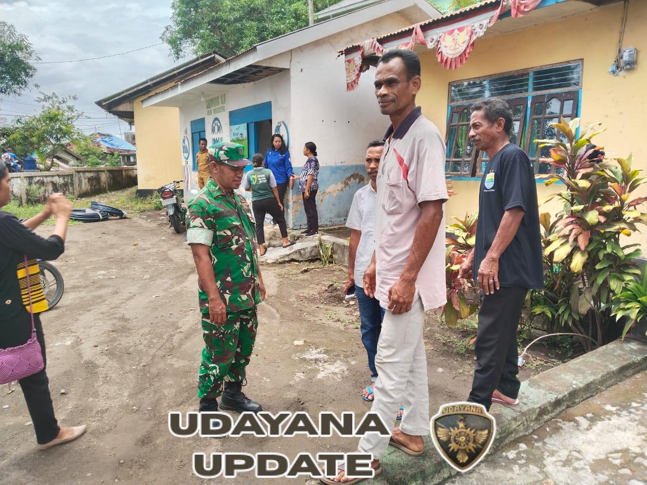 Perkuat Kamtibmas, Babinsa Ende Monitoring dan Berkomunikasi dengan Warga Desa Bomba