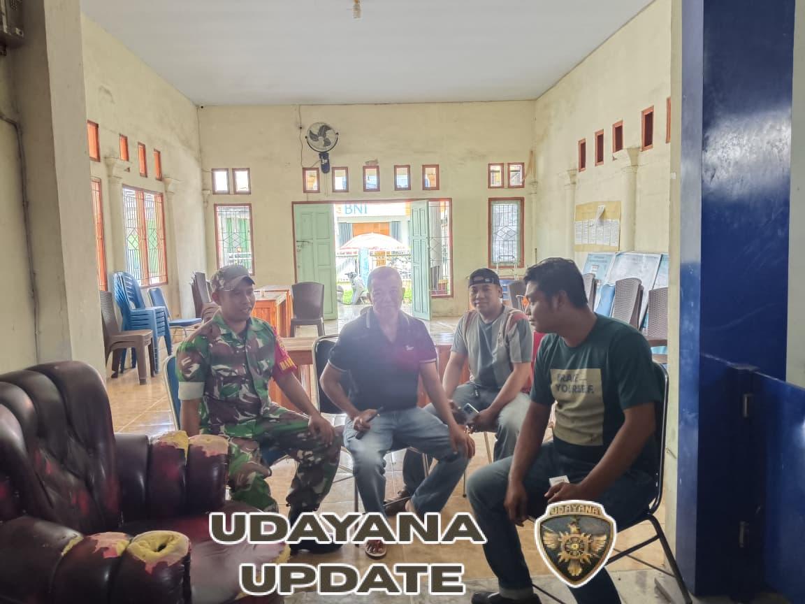 Komsos Babinsa Desa Darussalam Perkuat Silaturahmi dan Keamanan Warga