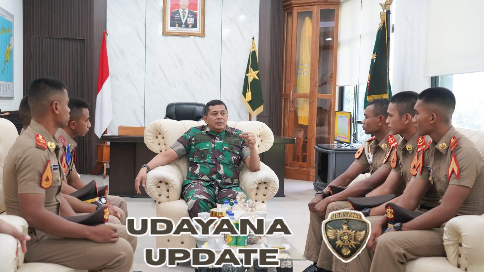 Danrem 161/WS Brigjen TNI Hendro Cahyono Terima Audiensi Taruna Akademi TNI