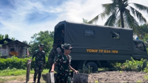 Sinergitas Yonif TP 834/WM Bersama Masyarakat Bangun Saluran Irigasi