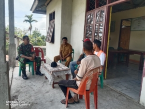 Masyarakat Sambut Hangat Kehadiran Babinsa 1602-01/Ende di Tengah Warga