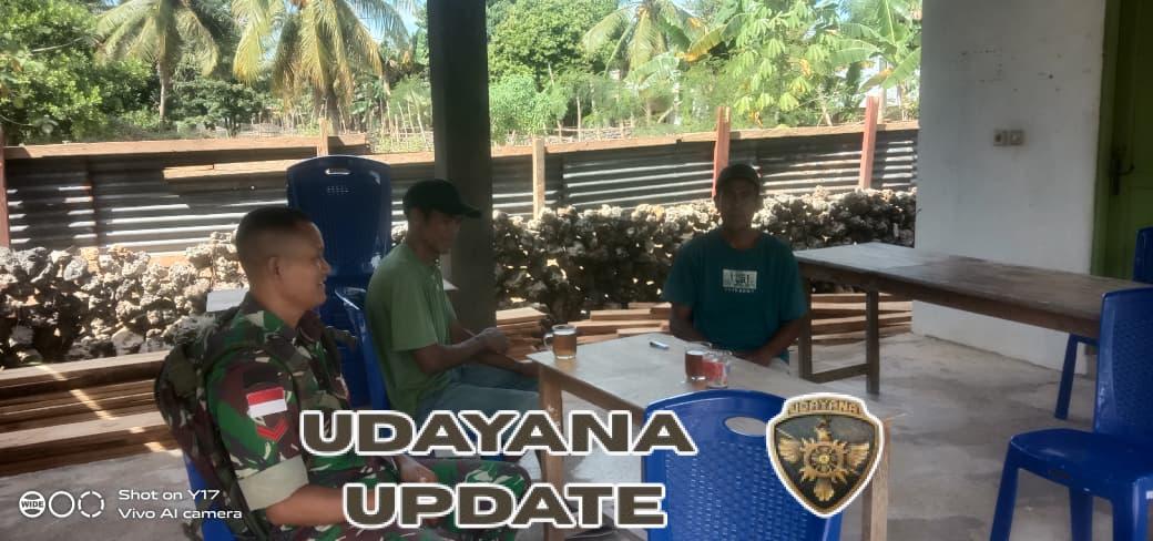 Babinsa Koramil Ba’a Laksanakan Monitoring Wilayah dan Komsos Bersama Warga Sanggaoen