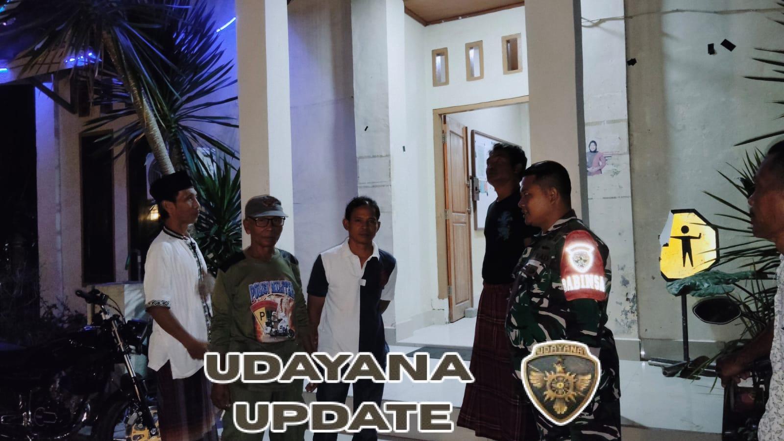 Anggota Piket Koramil Sekongkang Intensifkan Patroli dan Imbau Kamtibmas