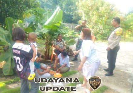 Babinsa Koramil Ba’a Gelar Komsos Natal Bersama Warga Rayon Nusaklain