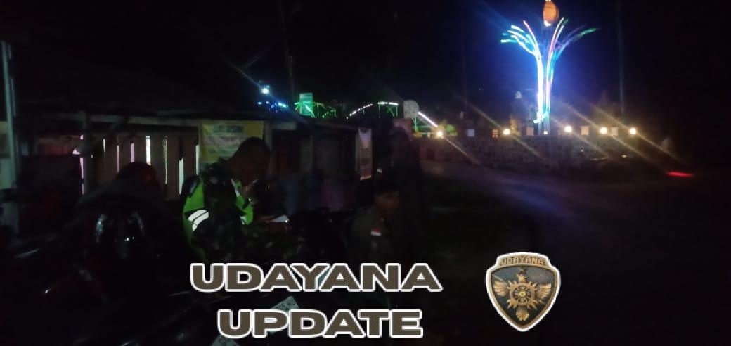 Babinsa Koramil Ba’a Amankan Ibadat Malam Tutup Tahun di Gereja Santo Kristoforus