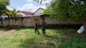 Dukung Pembangunan Wilayah, Babinsa Bugis Laksanakan Pengukuran Lahan KDKMP