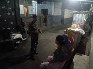 ‎Babinsa Suryawangi Gelar Patroli Bersama Warga Jaga Kondusifitas Wilayah
