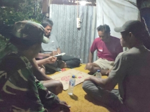 Babinsa Songgajah Gelar Ronda Malam Bersama Warga Dusun Mada Safahu