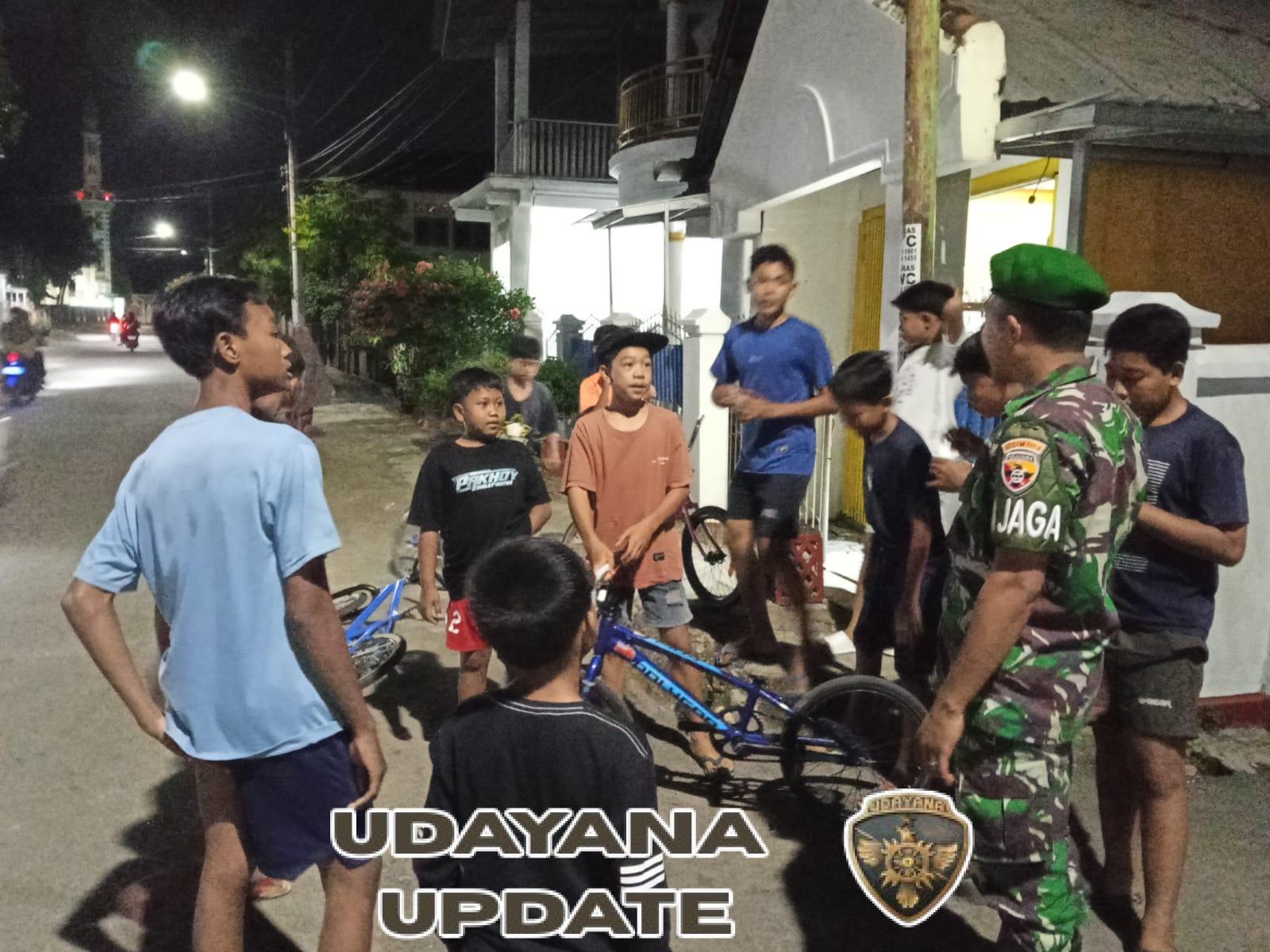 Piket Koramil 1628-05/Jereweh Laksanakan Patroli Malam, Wujudkan Keamanan Wilayah Jereweh Kondusif