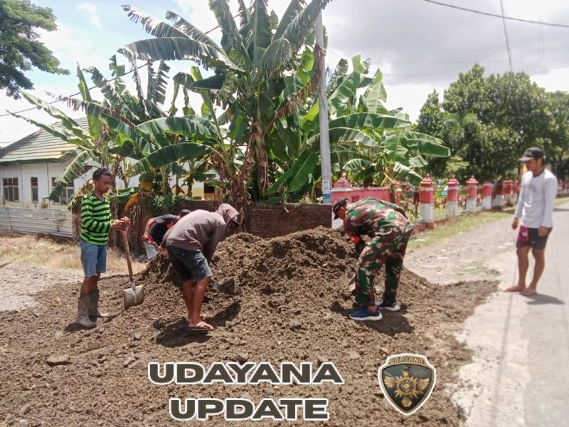 Babinsa Lanci Jaya Gelar Komsos dan Gotong Royong Jaga Kamtibmas di Wilayah Binaan