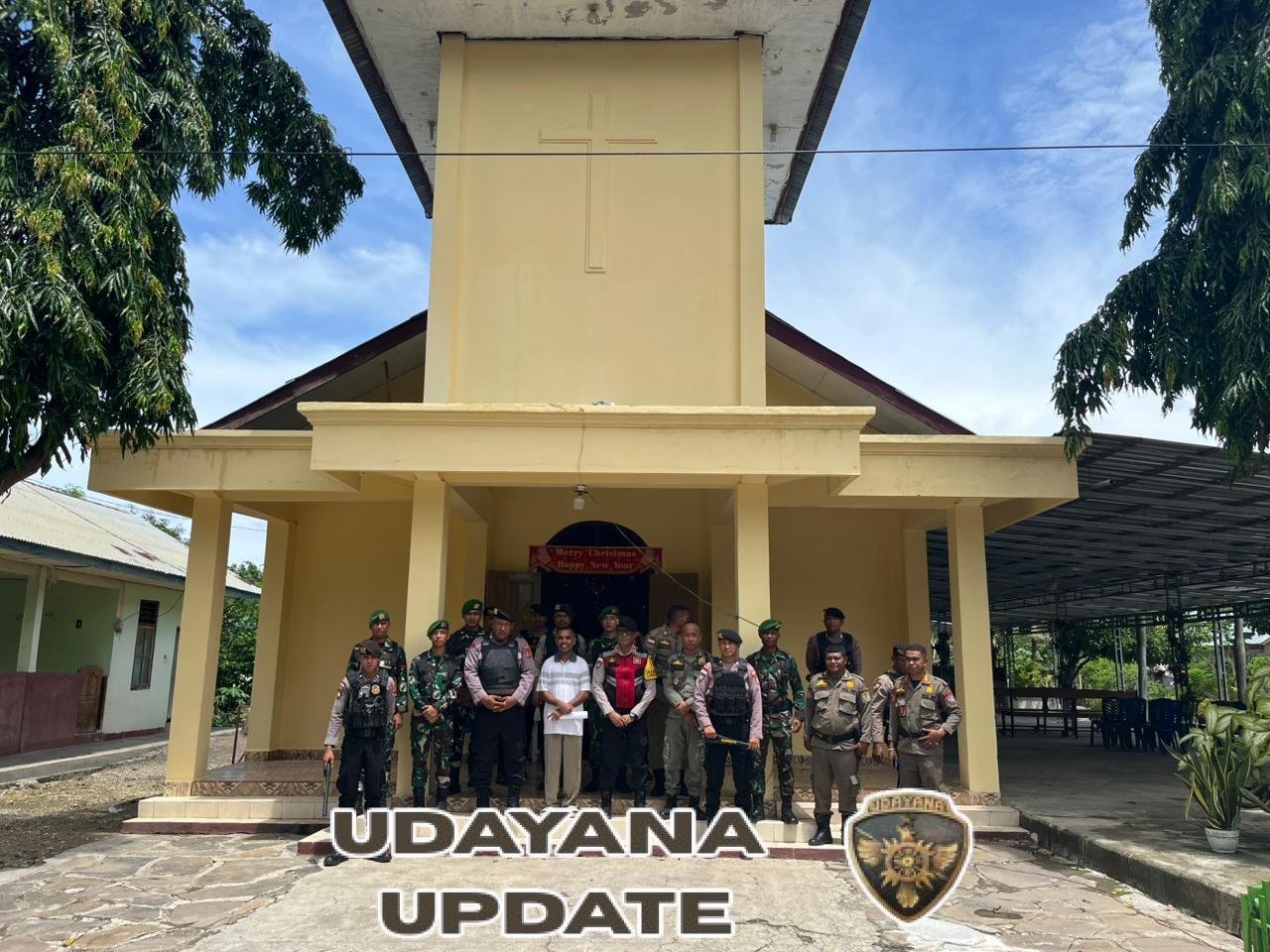 Yonif TP 834/WM Bersama Polres Nagekeo Laksanakan Sterilisasi dan Pengamanan NATARU di Rumah Ibadah