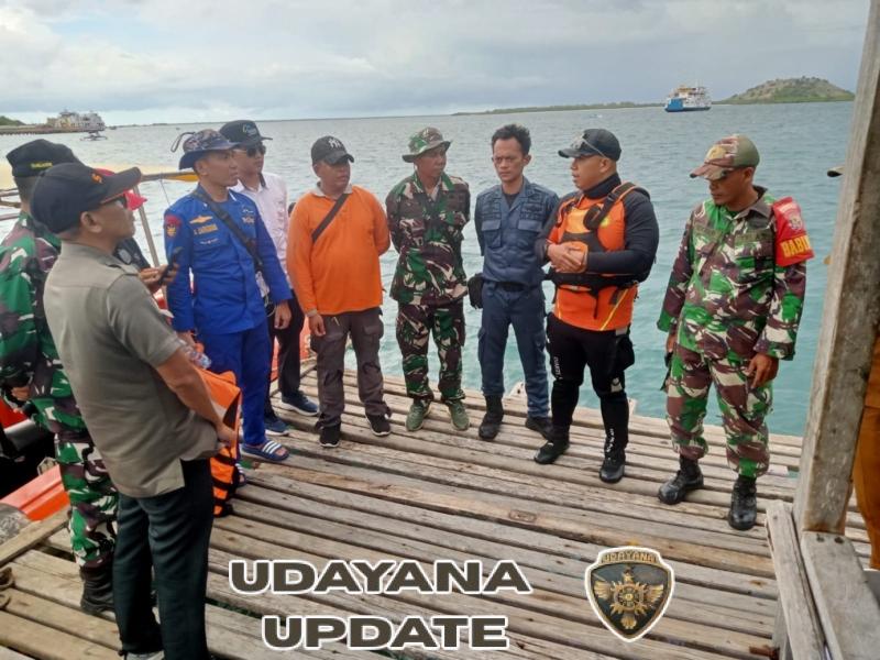 Babinsa Desa Poto Tano Turut Aktif dalam Pencarian Korban Lompat ke Laut