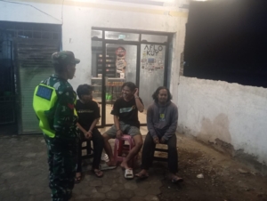 Gandeng Aparat Desa, Babinsa Patroli Susuri Dua Desa