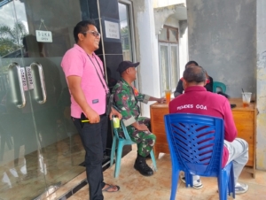 Babinsa Goa Laksanakan Patroli Wilayah dan Komsos dengan Warga