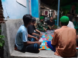 Patroli Rutin Koramil Sekongkang Pastikan Wilayah Tetap Aman dan Kondusif