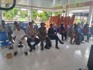 Babinsa Kalimantong Dampingi Pembentukan Desa Siaga TBC di Brang Ene