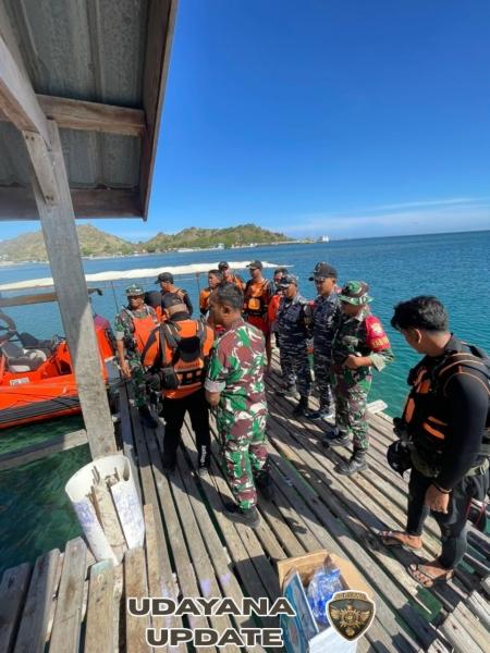 Anggota Koramil 1628-04/Poto Tano Perkuat Apel Pengecekan Pencarian Korban Lompat ke Laut Hari Kedua