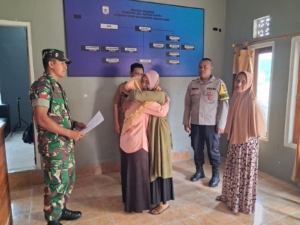 Anggota Koramil Taliwang Fasilitasi Mediasi Warga Terkait Perselisihan Pencemaran Nama Baik