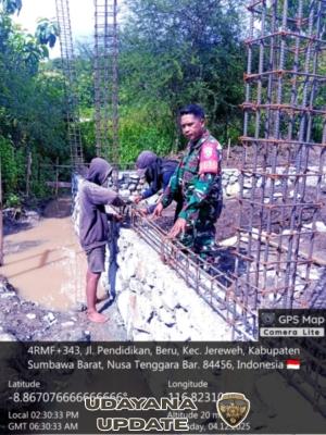 Babinsa Desa Belo Pantau Pembangunan Koperasi Merah Putih, Pastikan Proses Tepat Sasaran