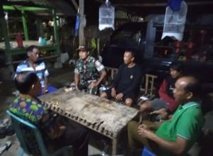 Koramil Seteluk Tingkatkan Keamanan Malam Hari Lewat Patroli Rutin