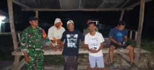 Babinsa Ta’a Gelar Ronda Malam Bersama Warga Permata Hijau