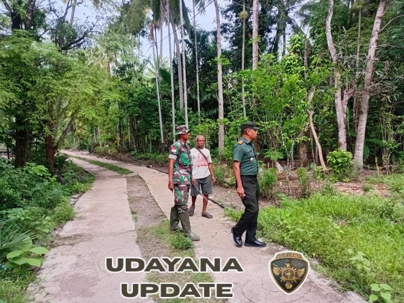 Babinsa Binafun Dampingi Pasiter Cek Lahan Pembangunan KDKMP Desa