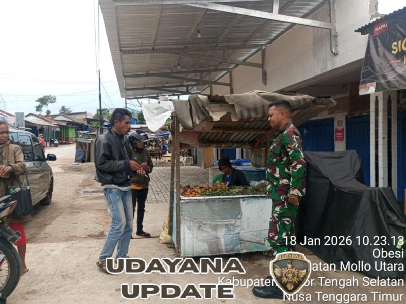 Babinsa Mollo Utara Tertibkan Aktivitas Pasar Kapan, Pastikan Situasi Aman dan Kondusif.