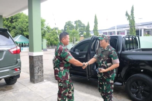 Tim Wasev Ster TNI Awasi Pembangunan SMP Oepoli