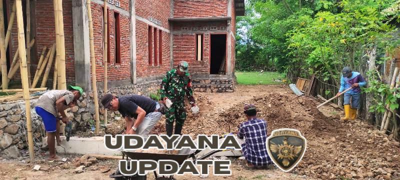 Lewat Komsos dan Karya Bakti, Babinsa Songgajah Bangun Kebersamaan Warga