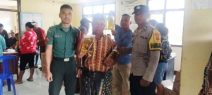 Sinergi TNI dan Pemerintah, Bantuan Pangan Disalurkan untuk Warga Kelurahan Wali