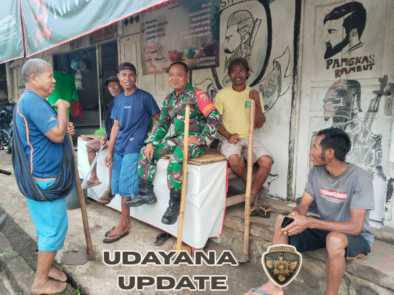 Babinsa Koramil 1602-03/Detusoko Laksanakan Komsos dan Pamwil di Desa Wolofeo