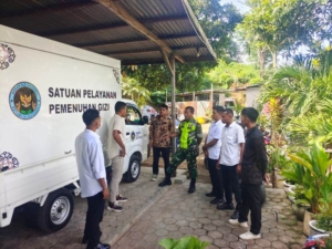 Perkuat Kemanunggalan TNI–Rakyat, Babinsa Ende Laksanakan Komsos dan Pamwil di MBG