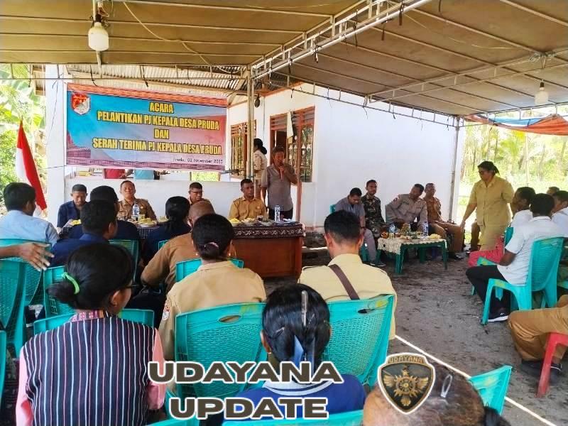 Dukung Pemerintahan Desa, Babinsa Talibura Hadiri Pelantikan Pj Kades Pruda