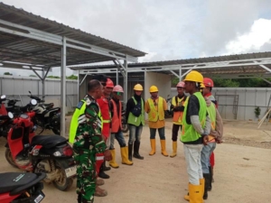 Babinsa Kodim 1627/Rote Ndao Laksanakan Monitoring dan Pengamanan Kawasan Sentra Industri Garam Nasional