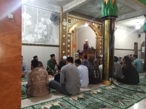 Babinsa Koramil 1628-01/Taliwang Hadiri Peringatan Isra Mi’raj Nabi Muhammad SAW 1447 H di Desa Lamontet